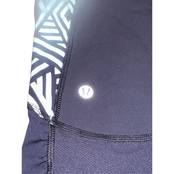 lululemon Size 6 Stash It Crop Leggings Inkwell Blue Pockets Reflective - Picture 3 of 5